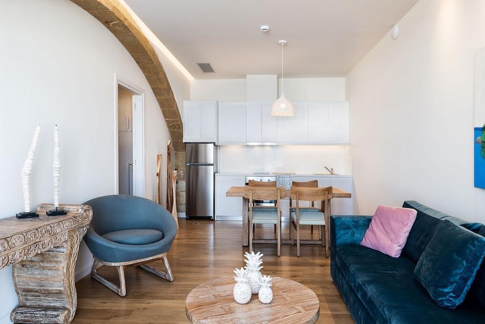 Avra Apartments Kolymbari Harbour Εξωτερικό φωτογραφία